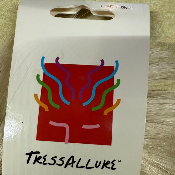 Tressallure Spiky Hair for Elastic Band - Platinum - Picture 2 of 3